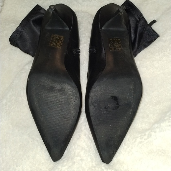 Shiny/sheen pointy black booties - Picture 6 of 6